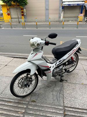 Yamaha Sirius RC 2015 Trắng