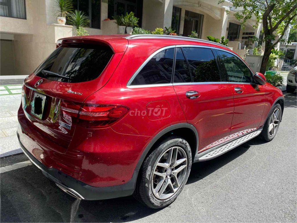 Cần bán xe ô tô 5 chỗ GLC300 đã qua sử dụng. Mua bán Ô tô tại Quận 12 Tp Hồ Chí Minh được đăng bởi Thanh Thanh hình 1