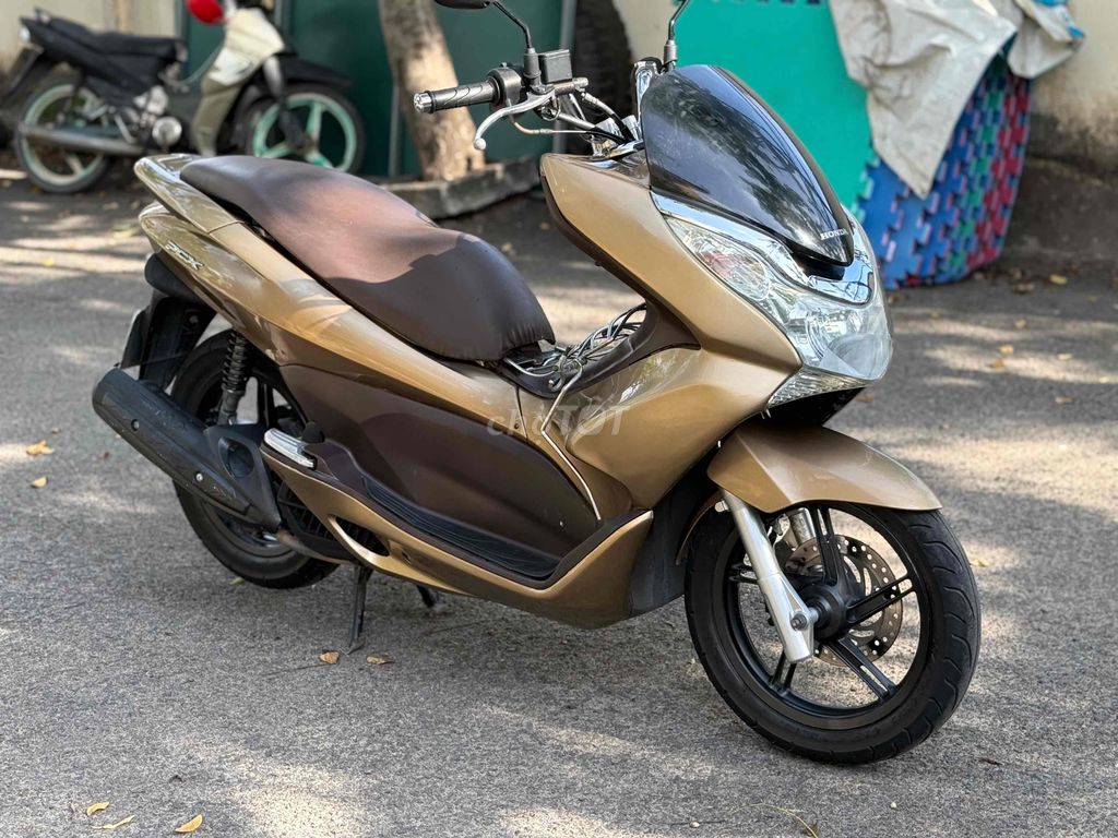 BÁN THANH LÝ PCX 2012 BSTP