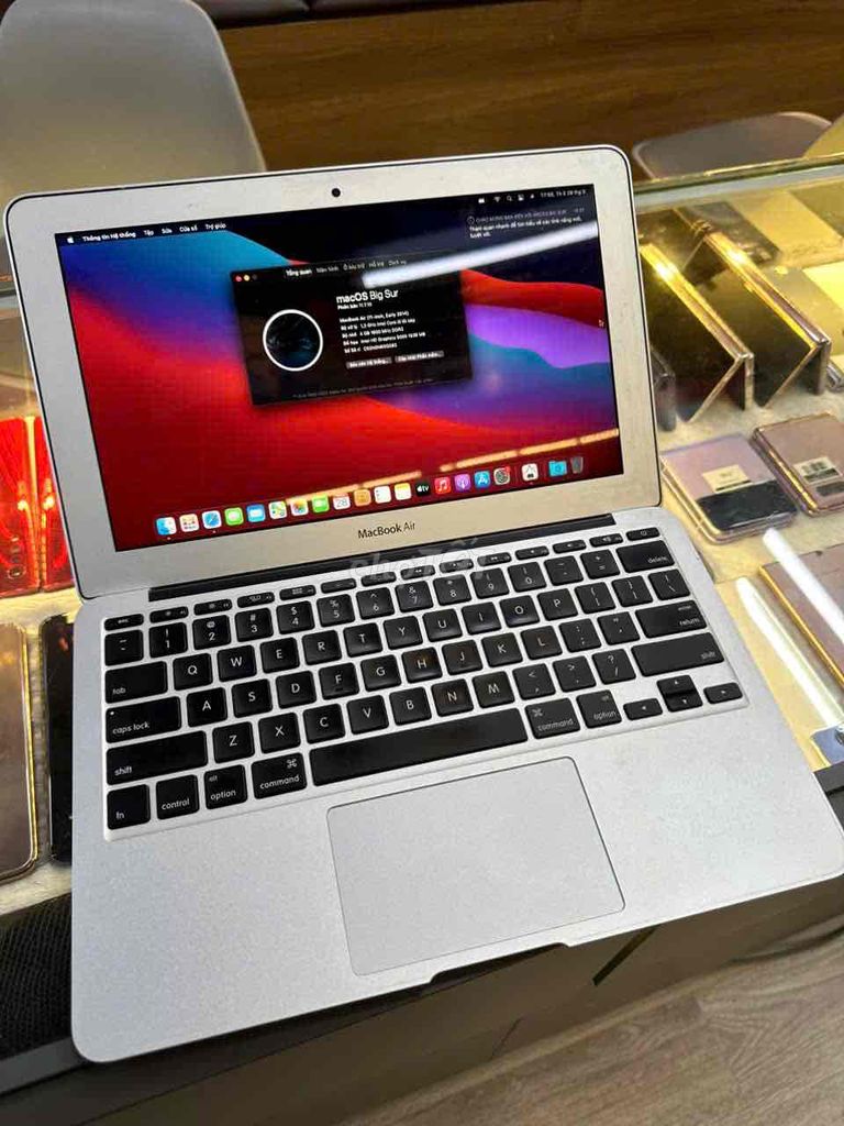 bán MacBook Air giá chi hơn 5tr. mỏng,nhẹ,bền