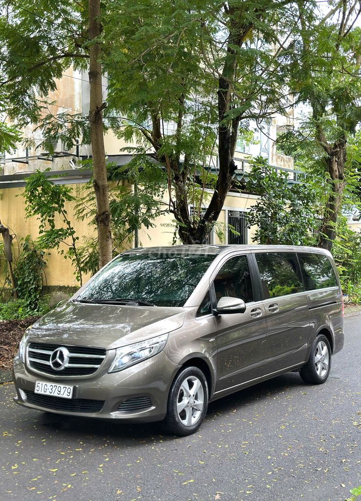 Mercedes-Benz V220d 2016 MPV песочно-коричневый
