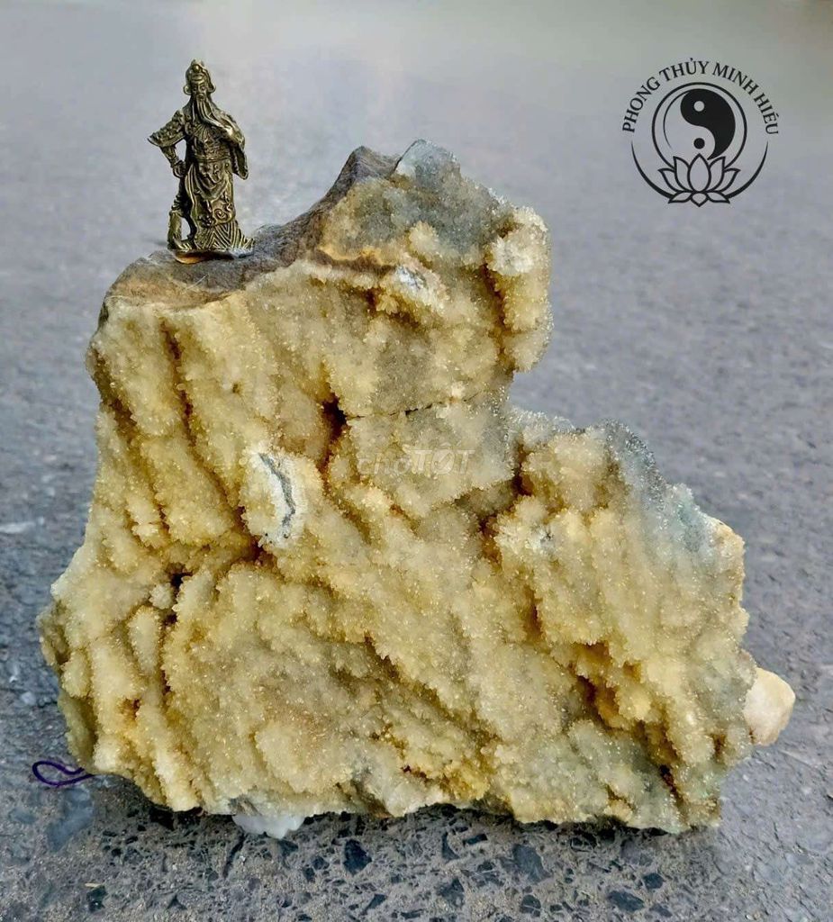 Tinh Thể Thạch anh và tượng Quan Công đồng mini. Mua bán Đồ sưu tầm, đồ cổ tại Quận Lê Chân Hải Phòng được đăng bởi Nguyễn Hiếu hình 1