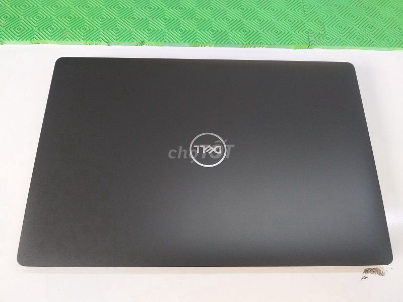 Dell latitude E5501 i7 9850H, Ram 16G, Nvme 256G