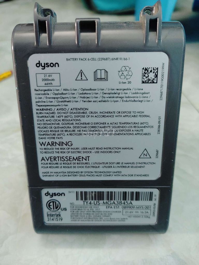 Pin zin Dyson V7 (SV11) khóa mạch. Mua bán Nội thất, đồ gia dụng khác tại Quận 6 Tp Hồ Chí Minh được đăng bởi fifan hình 1