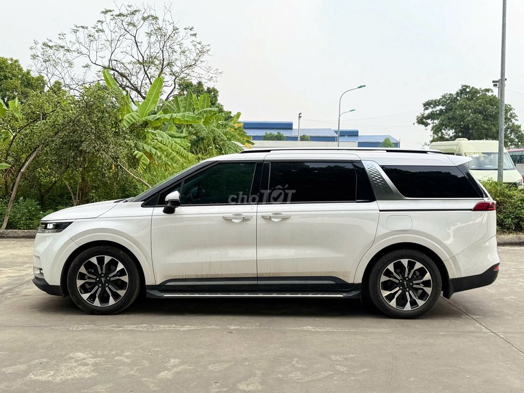 Kia Carnival 2024 2.2D Signature 29000 km. Mua bán Ô tô tại Quận Cầu Giấy Hà Nội được đăng bởi Xe Cũ Dương Đô hình 1
