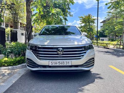 Volkswagen Viloran 2025 Trắng 9.000 km