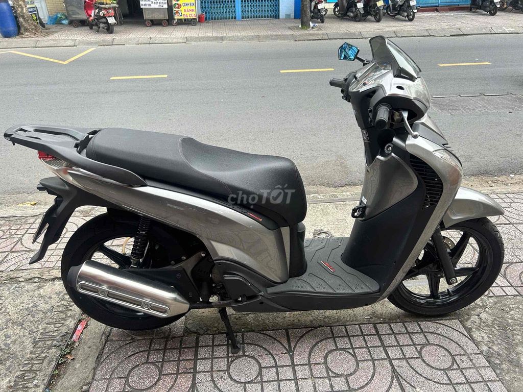 dylan up áo ý 2005. Mua bán Xe máy tại Quận Bình Thạnh Tp Hồ Chí Minh được đăng bởi Cầm Đồ Đại Tín hình 4