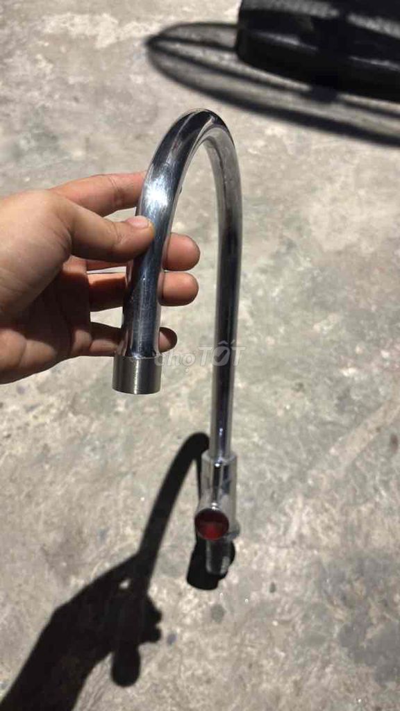 Vòi rửa chén lạnh Caesar chất liệu đồng thau. Mua bán Thiết bị vệ sinh, nhà tắm tại Quận Gò Vấp Tp Hồ Chí Minh được đăng bởi Vân Anh hình 1