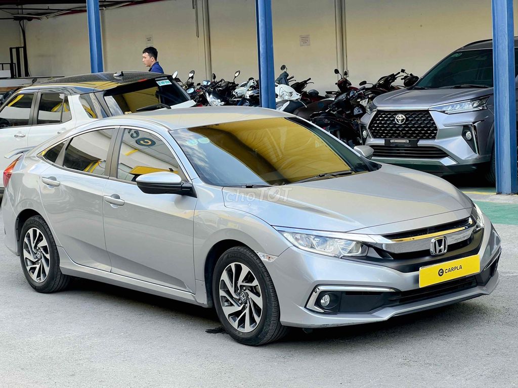 Honda Civic 2019 E 1.8 28000 km. Mua bán Ô tô tại Quận Tân Phú Tp Hồ Chí Minh được đăng bởi Nguyễn Tân Xe Lướt  hình 3
