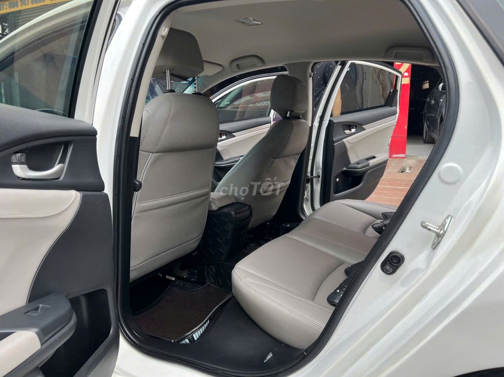 💎 Hàng mới về Honda Civic 1.8AT 2019 nhập Thái. Mua bán Ô tô tại Quận Thanh Xuân Hà Nội được đăng bởi Nguyễn Quang Đức hình 7