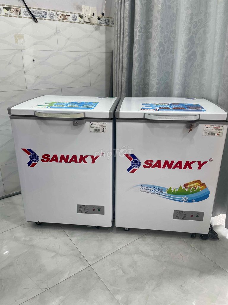 Còn cặp tủ đông Sanaaky Mini 100l sạch sẽ như hình