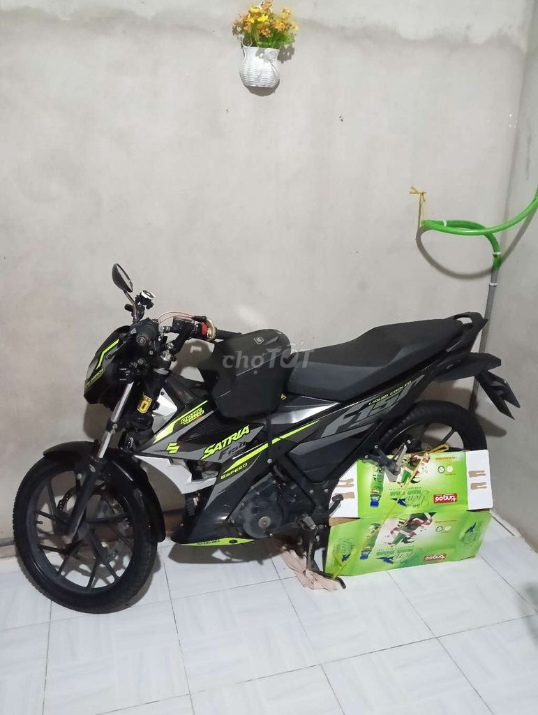 Bán xe Satria bssg 9 chủ. Mua bán Xe máy tại Huyện Bình Chánh Tp Hồ Chí Minh được đăng bởi Sơn Nguyễn hình 1