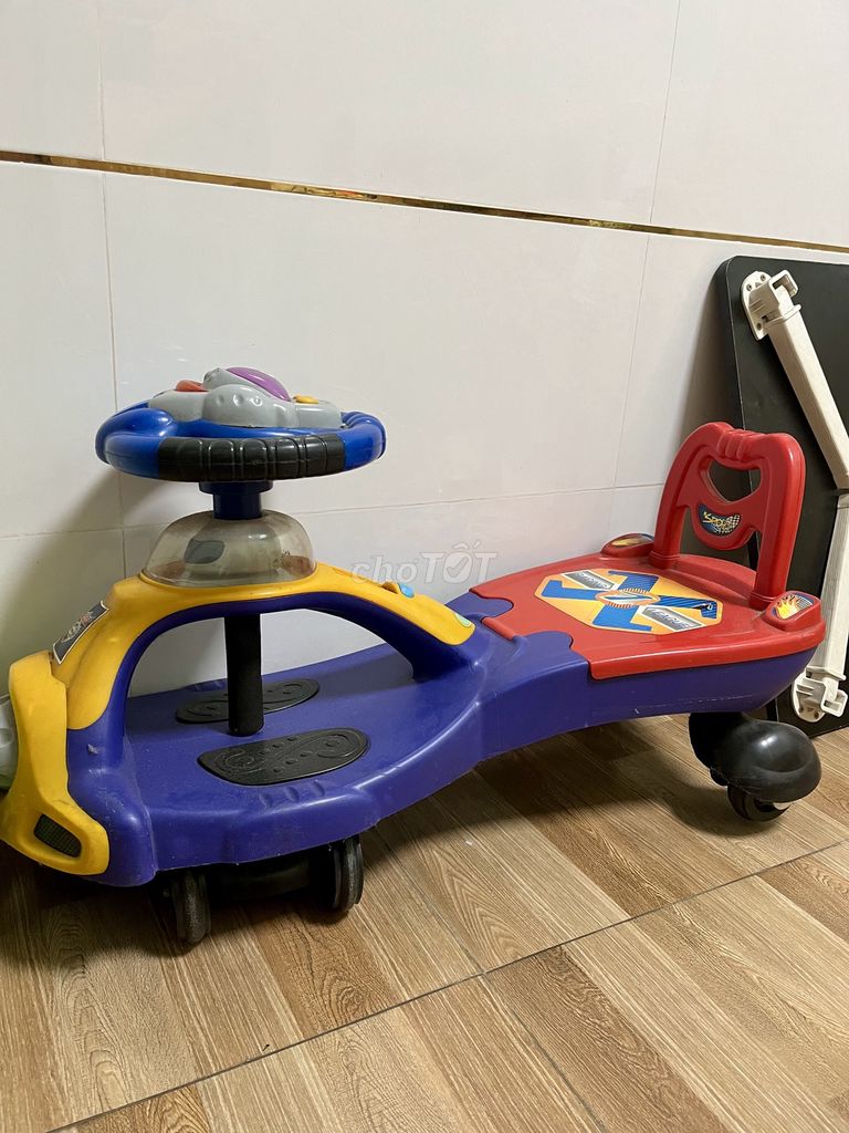 50k Thanh lý cho ai cần xe lắc cho bé. Mua bán Mẹ và bé tại Quận Tân Phú Tp Hồ Chí Minh được đăng bởi Lê Thị Thuỳ Trang hình 1