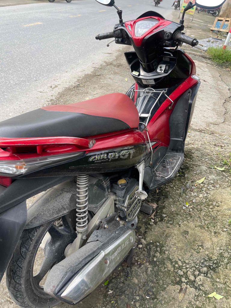 Bán Ab2012 Cực Kỳ Ngon. Mua bán Xe máy tại Thành phố Vinh Nghệ An được đăng bởi boyvip9x hình 2