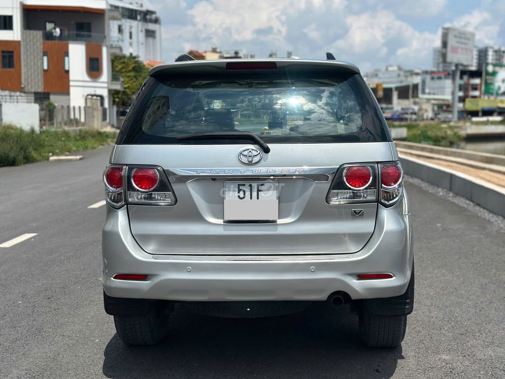 Toyota Fortuner 2016 2.7V 4X2 AT xe nhà zin đẹp. Mua bán Ô tô tại Quận Gò Vấp Tp Hồ Chí Minh được đăng bởi Hoàng 031 hình 5