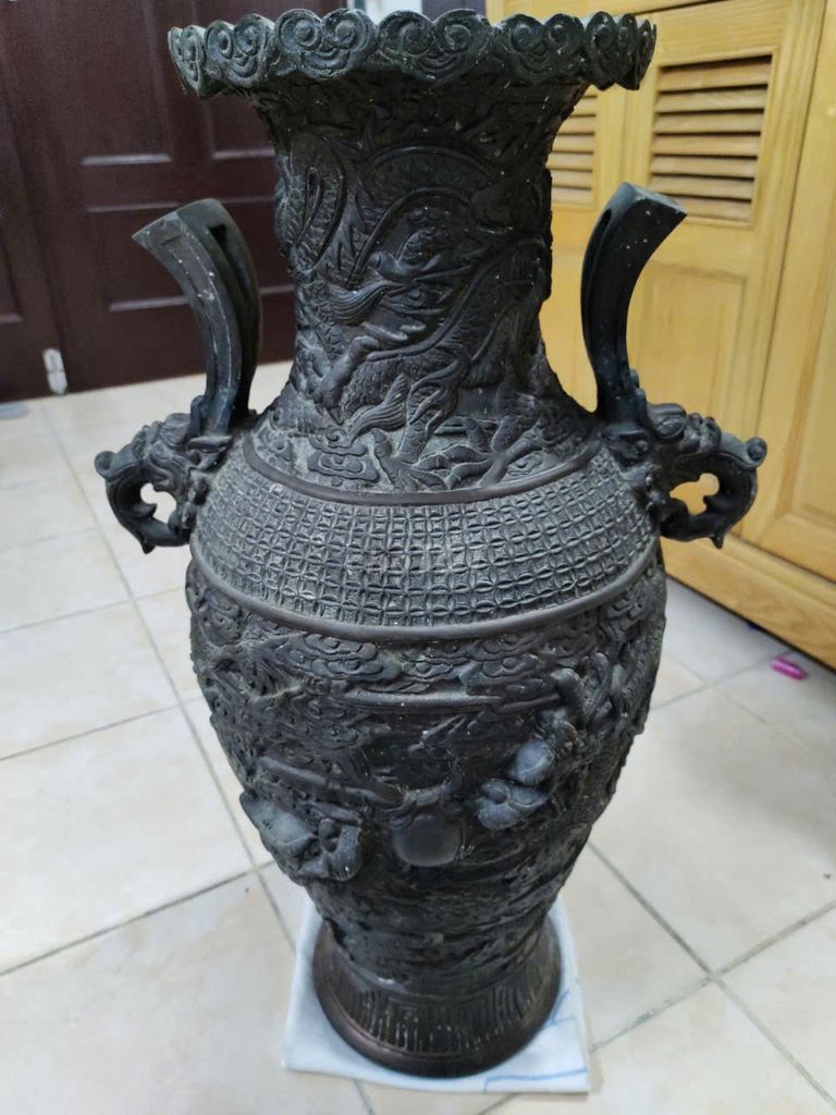 Thanh lý bình bằng đồng cao 68cm 37kg