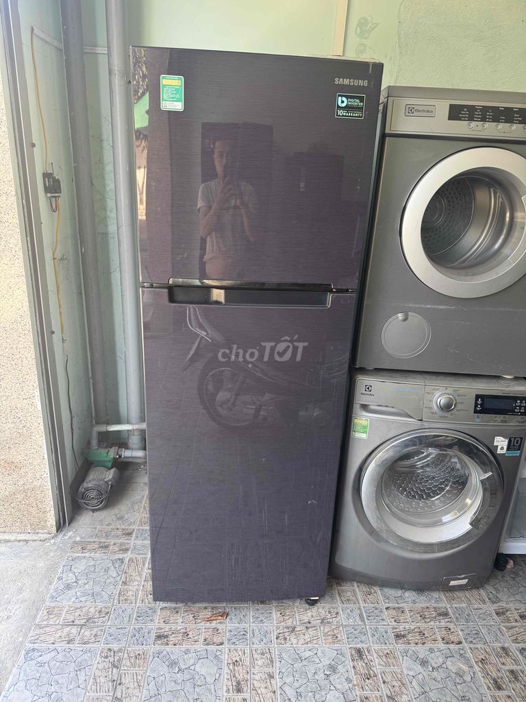 Tủ lạnh Samsung Inverter 322L Xám. Mua bán Tủ lạnh tại Quận Liên Chiểu Đà Nẵng được đăng bởi trần văn hình 1