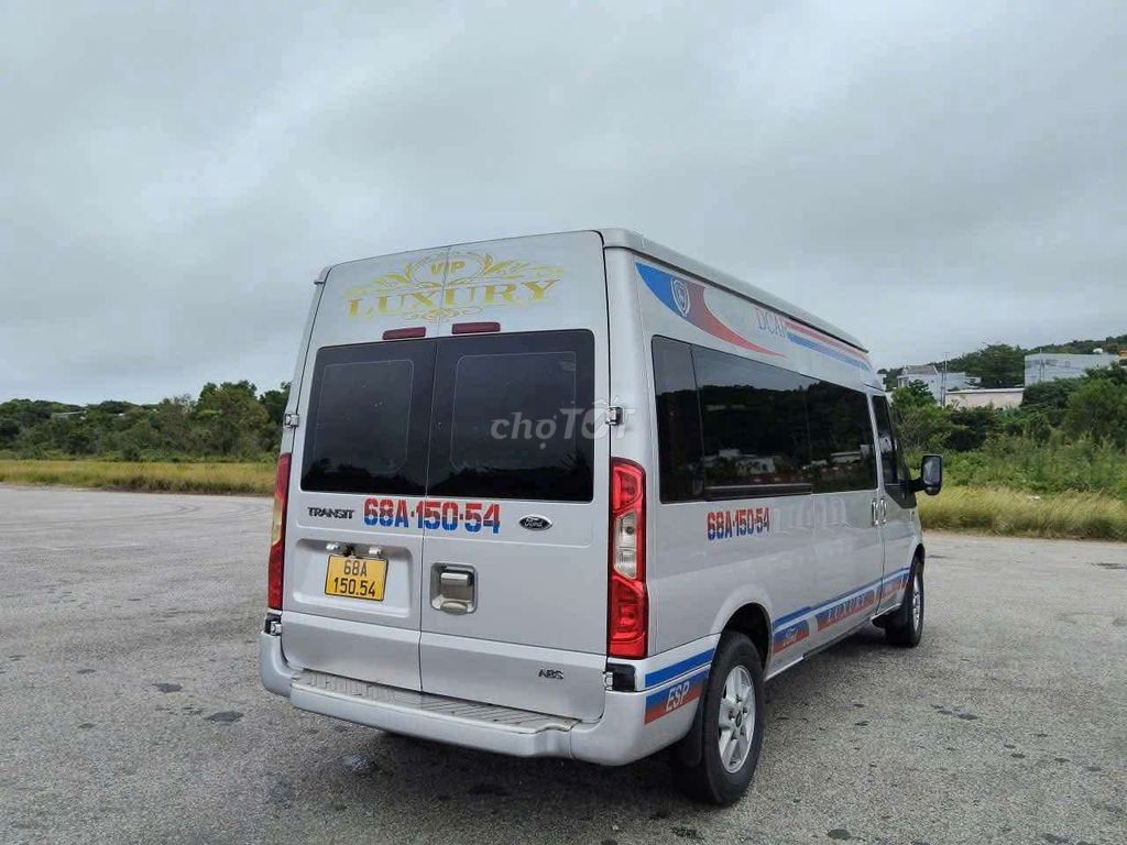Ford Transit Luxury 16 мест Серебристый
