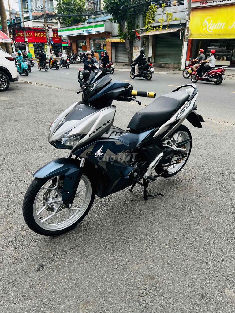 HONDA WINNER X 150cc abs .ĐK 2020 .HỖ TRỢ GÓP. Mua bán Xe máy tại Quận Gò Vấp Tp Hồ Chí Minh được đăng bởi CẦM ĐỒ NĂM LINH hình 3