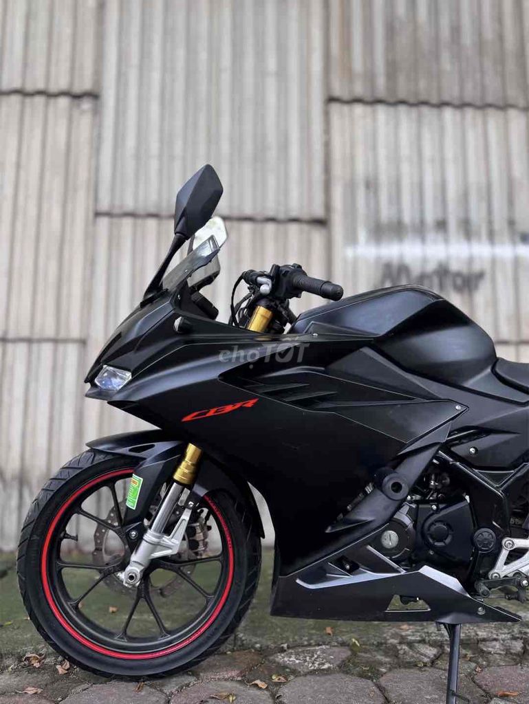 Honda CBR 150 abs  xe lướt đẹp keng  chính chủ