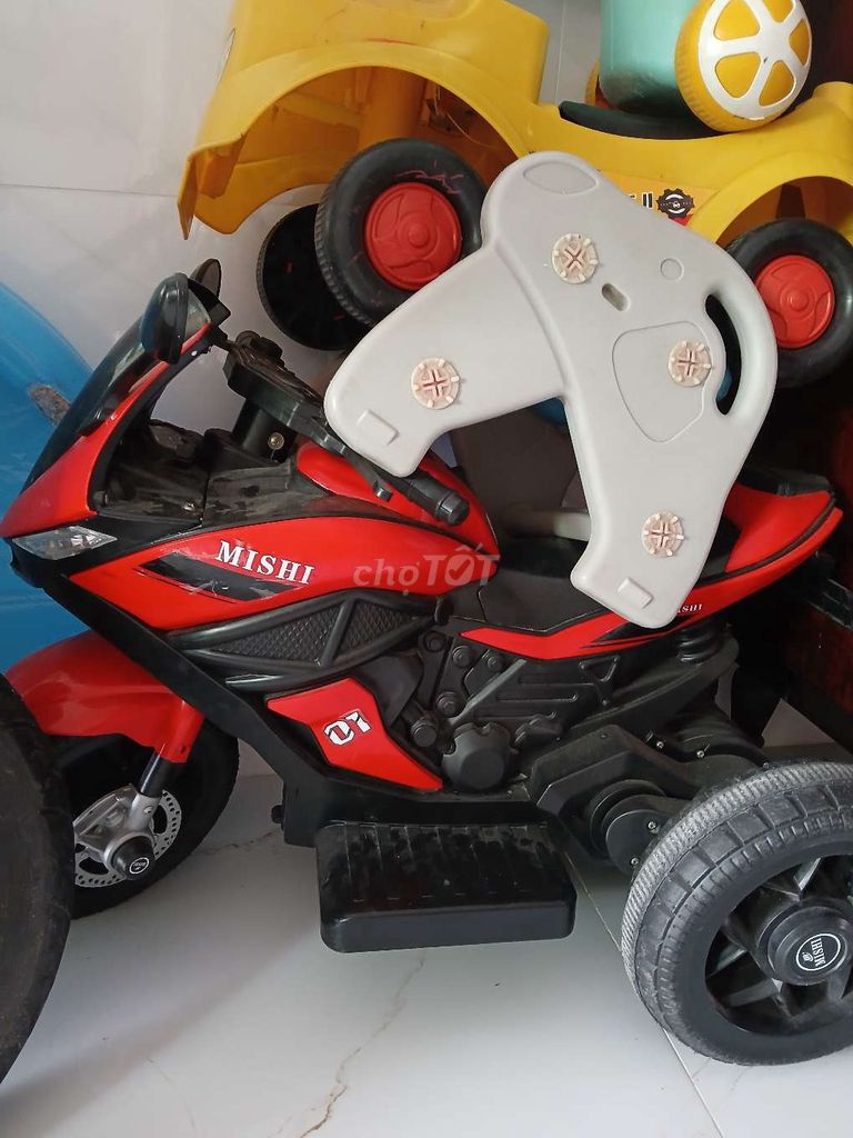 Xe mô tô điện MISHI Trẻ em Đỏ. Mua bán Mẹ và bé tại Quận 12 Tp Hồ Chí Minh được đăng bởi Tên chưa cung cấp hình 1