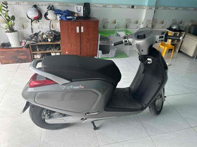 Xe máy điện VinFast Klara A2 Xám