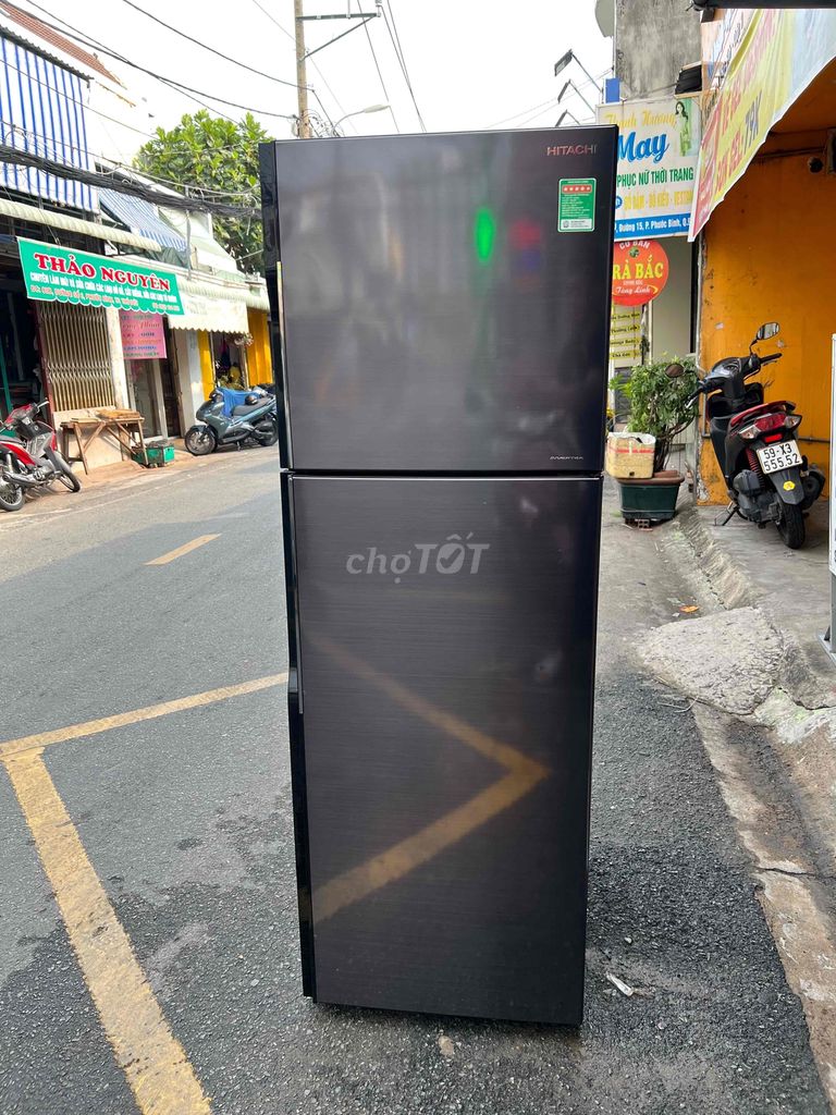 thanh lý máy lạnh Hitachi 230 lít