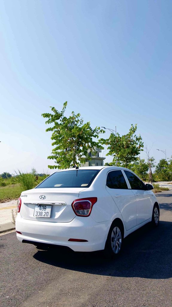 Белый бензиновый номер Hyundai i10 Седан 2015