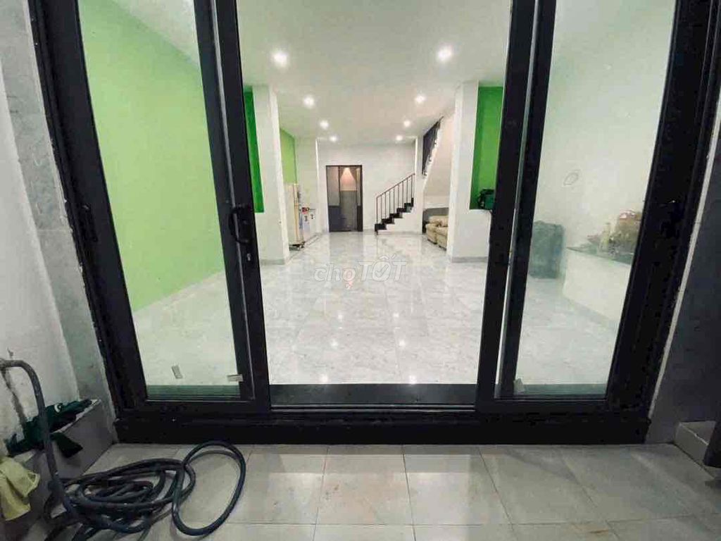 NHÀ RỘNG 4,5*14m 2LẦU ST 3PN 3WC THỐNG NHẤT