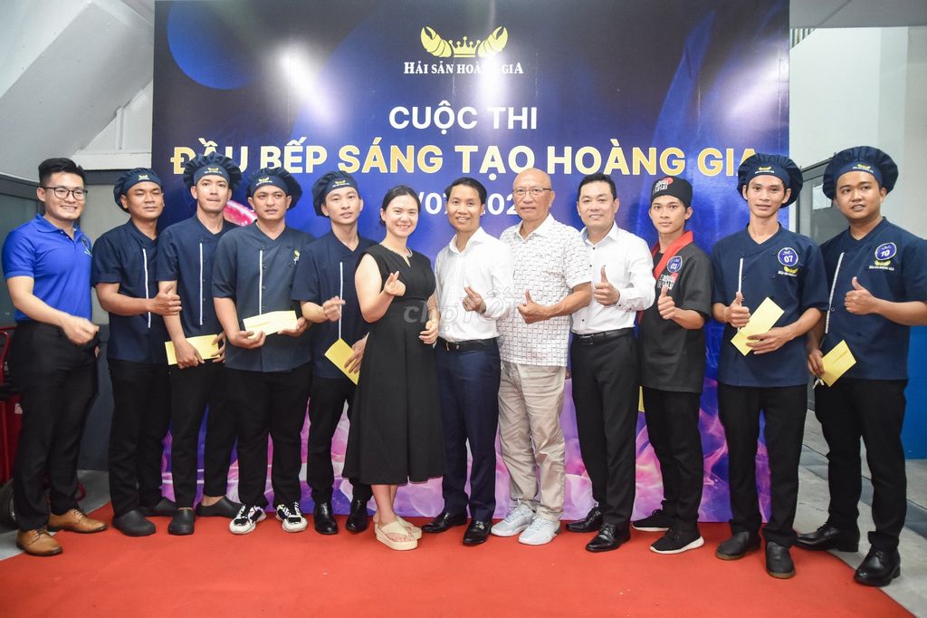 BẾP HẢI SẢN, SUSHI (11 tới 16 TRIỆU). Việc làm Đầu bếp tại Quận 1 Tp Hồ Chí Minh được đăng bởi Hải Sản Hoàng Gia hình 5