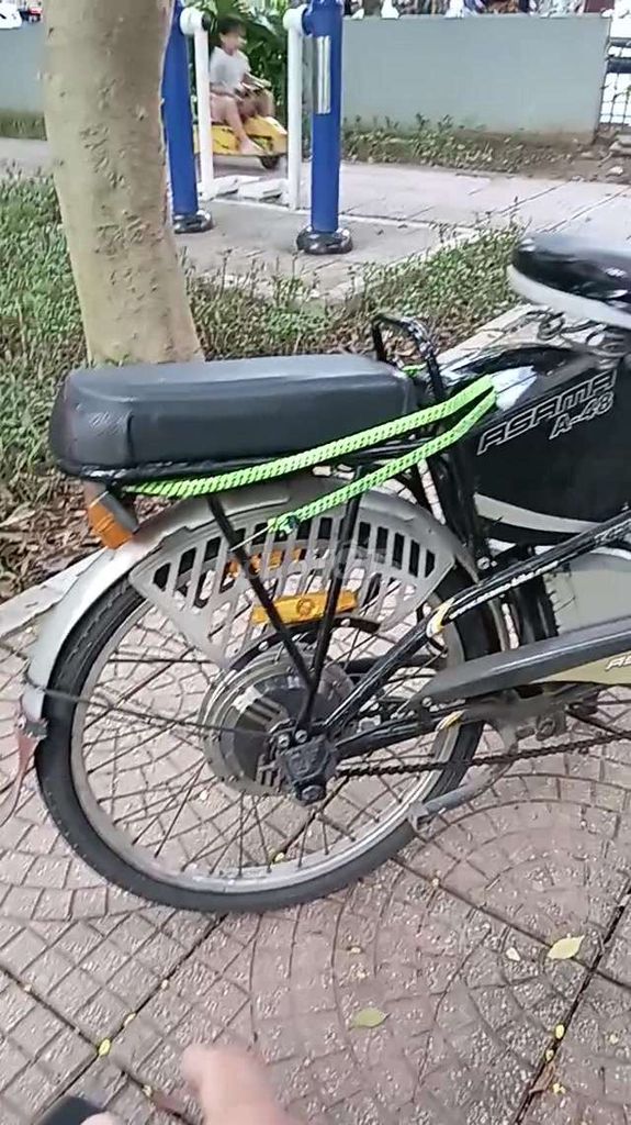 Xe đạp điện Asama A-48 đã qua sử dụng. Mua bán Xe điện tại Quận Long Biên Hà Nội được đăng bởi Nguyễn Chí Dũng hình 2