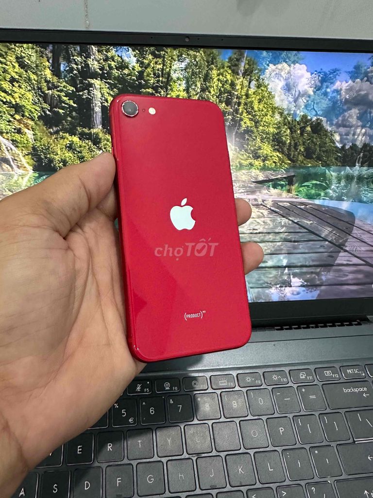 Apple iPhone SE 2020 64GB Đỏ Đã sử dụng. Mua bán Điện thoại tại Thành phố Dĩ An Bình Dương được đăng bởi junstar store hình 1