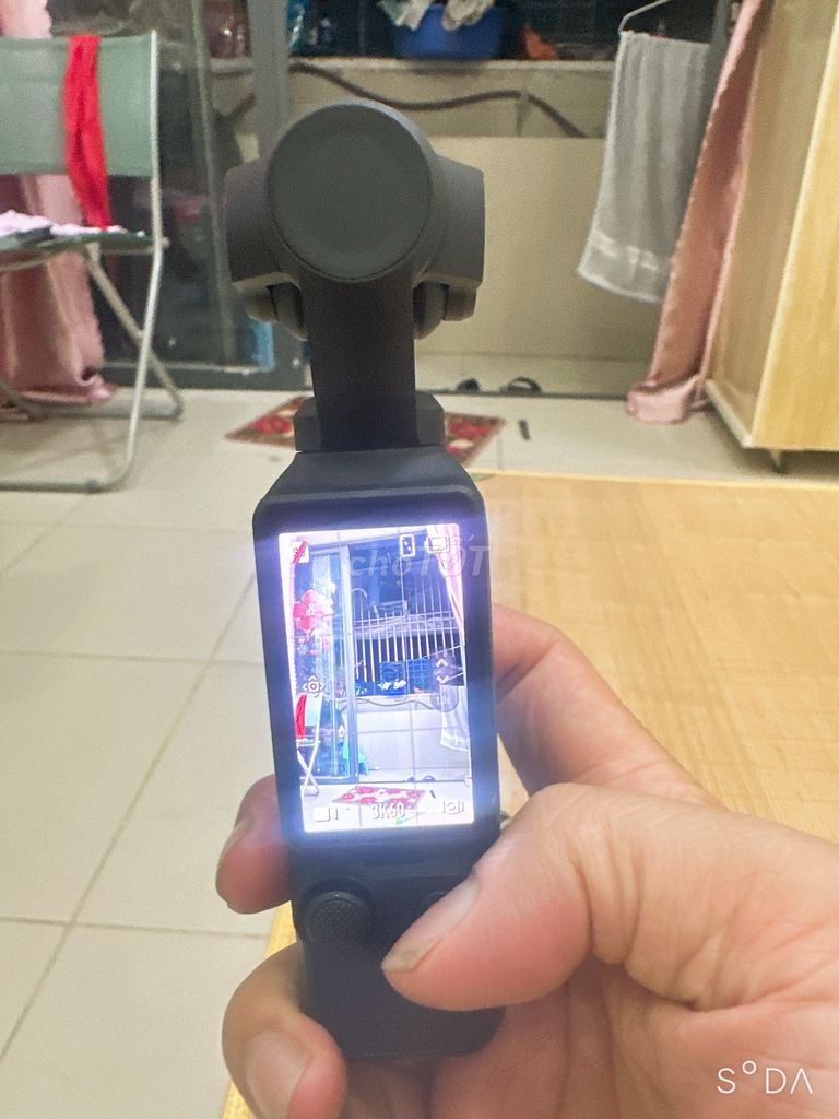 Máy quay phim DJI Pocket 3 Đen. Mua bán Máy ảnh, Máy quay tại Thành phố Thủ Đức Tp Hồ Chí Minh được đăng bởi Doan Van Di hình 1