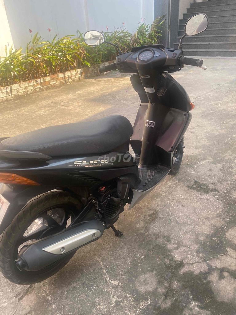 Honda Click 110 lên 2010 cà vẹt đầy đủ. Mua bán Xe máy tại Quận Tân Bình Tp Hồ Chí Minh được đăng bởi Tý tay ga hình 3