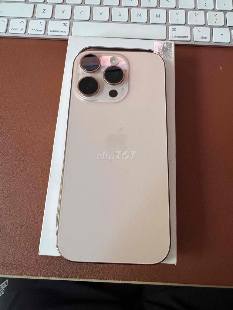 Apple iPhone 16 Pro 128GB Vàng sa mạc VN/A. Mua bán Điện thoại tại Quận Ngũ Hành Sơn Đà Nẵng được đăng bởi Nguyễn Anh Quân hình 1