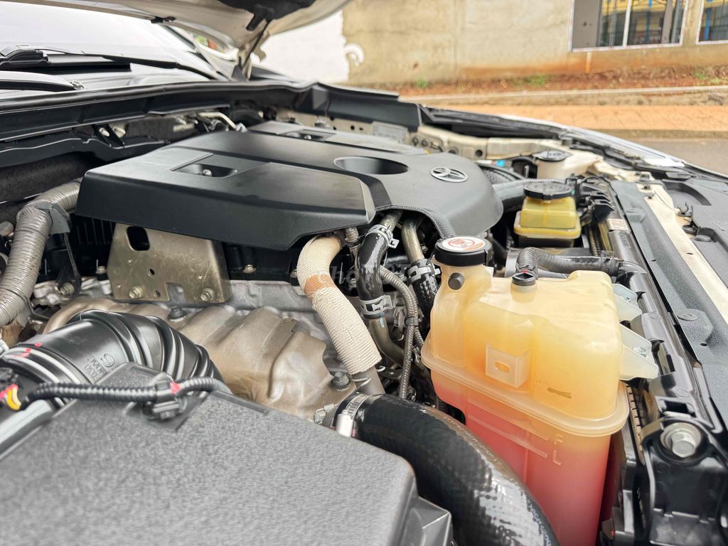 Toyota Fortuner 2020 2.4G 4x2 AT - 93000 km. Mua bán Ô tô tại Thành phố Buôn Ma Thuột Đắk Lắk được đăng bởi AUTO  THẮNG TOÀN PHÁT  hình 16