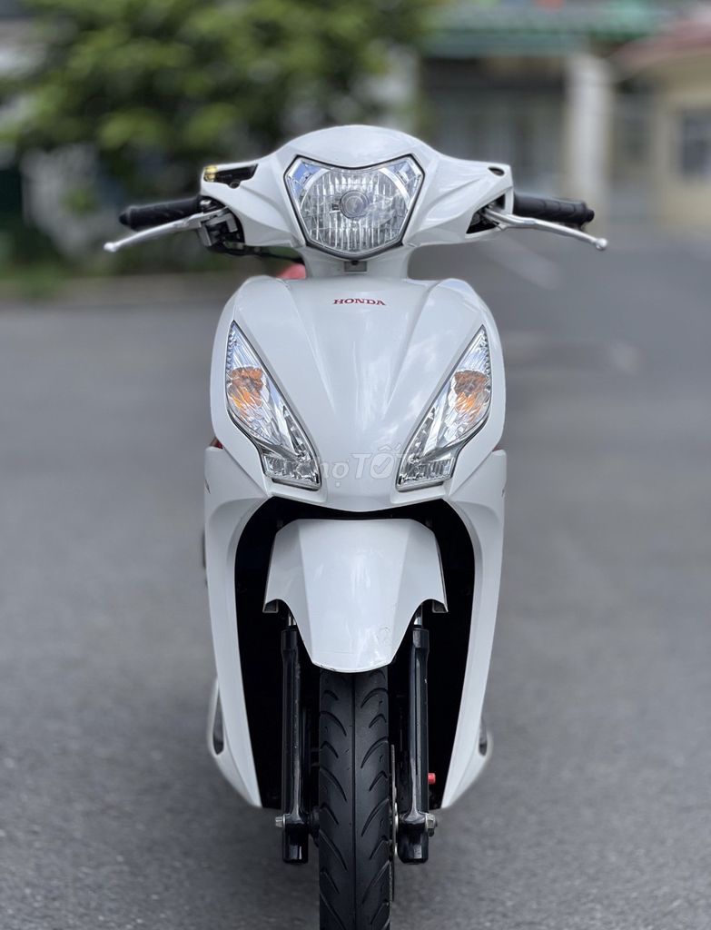 Vision 2020 chính chủ, dán nilon cả xe, máy nguyên. Mua bán Xe máy tại Quận Nam Từ Liêm Hà Nội được đăng bởi Em Dung hình 1