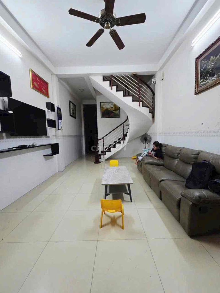 Аренда · 4 комн. · 64 м² · Quận Tân Phú, ул. Đường Nguyễn Văn Săng