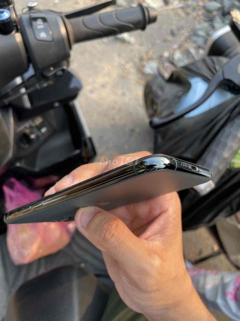 Iphone 11pro lock ( gắn sim vẫn sd bình thường). Mua bán Điện thoại tại Huyện Thới Lai Cần Thơ được đăng bởi Thanh Nhã hình 2