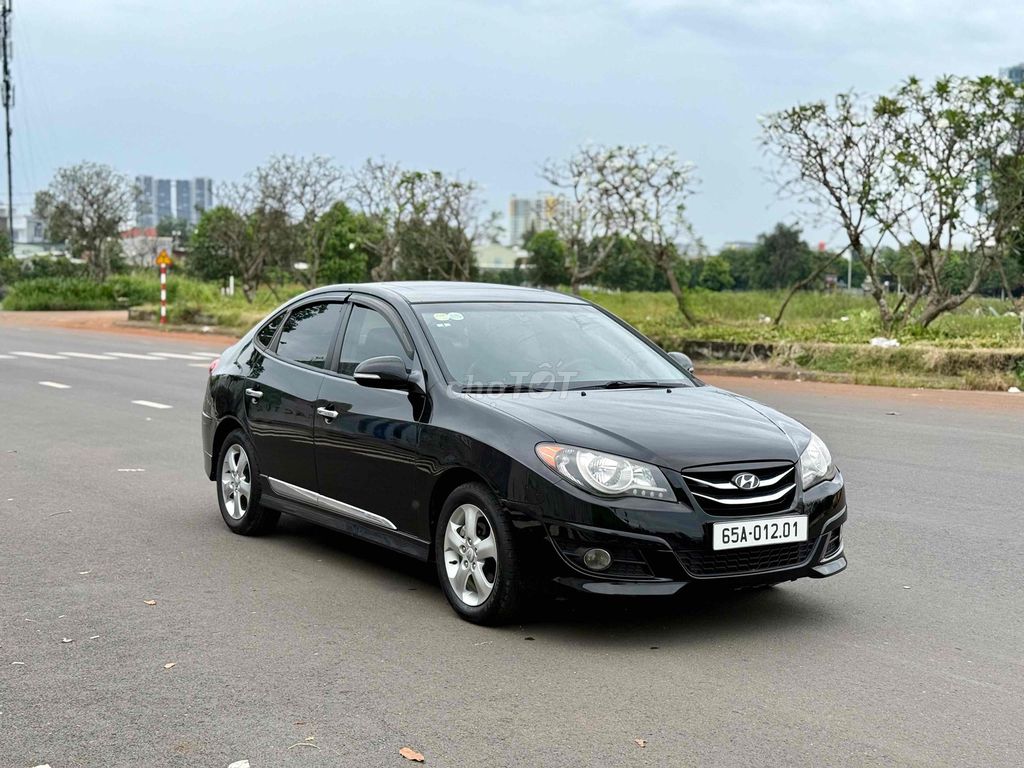 Hyundai Avante 2011 1.6 AT - 128000 km. Mua bán Ô tô tại Thành phố Dĩ An Bình Dương được đăng bởi Nguyễn Thành Công hình 4