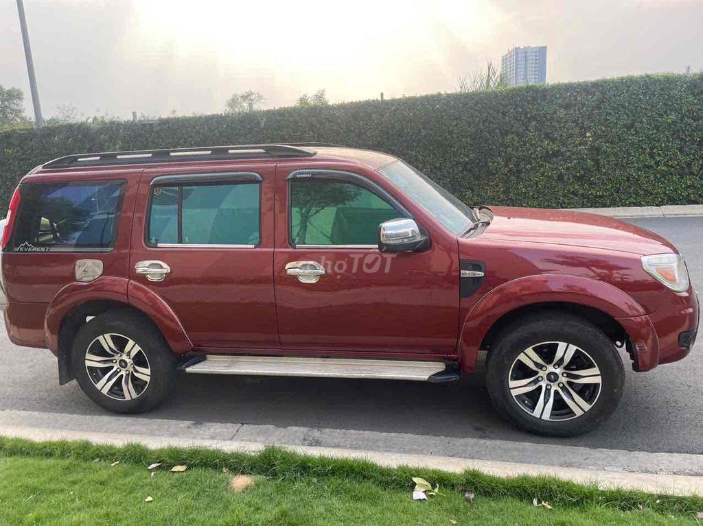 Ford Everest 2012 Limited 4x2 - 107000 km