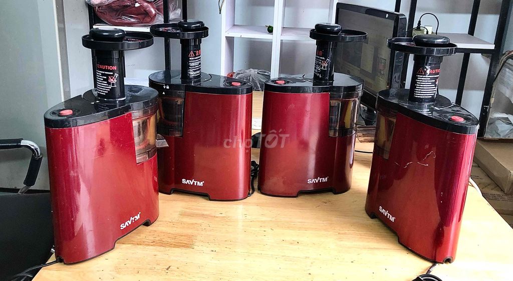 Máy ép chậm SAVTM Đỏ Gần như mới. Mua bán Bếp, lò, đồ điện nhà bếp tại Quận Hoàng Mai Hà Nội được đăng bởi luat nguyen hình 1