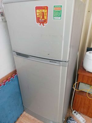 Tủ lạnh shap 165lit