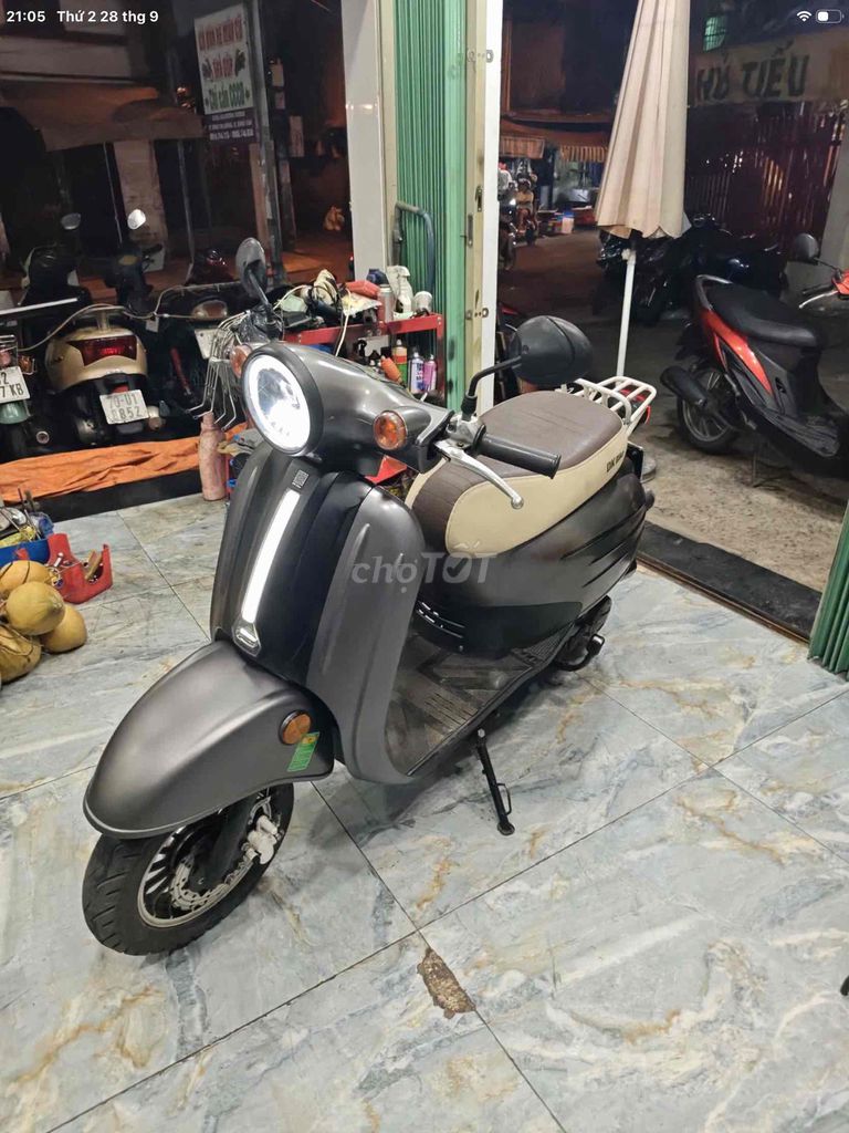 DK Bike Crea Mono 50c 2022 Xám cho học sinh đi học