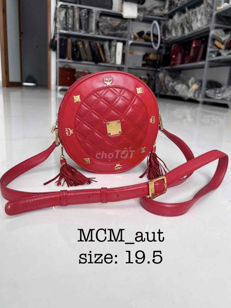 Túi đeo chéo MCM size 19.5. Mua bán Túi xách tại Huyện Tân Phú Đồng Nai được đăng bởi Wang Andy hình 1