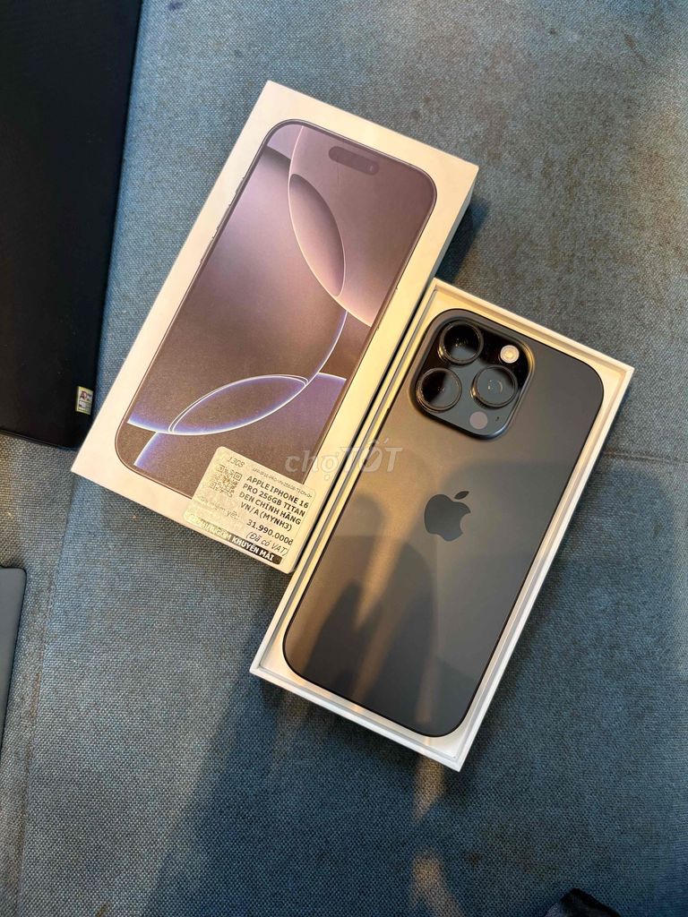 iphone 16Pro256Gb Black VN/A Cellphone P98 8/2026. Mua bán Điện thoại tại Quận Đống Đa Hà Nội được đăng bởi Quý Hoàng hình 1