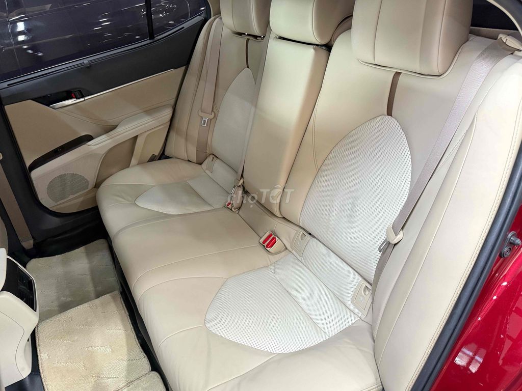 Toyota Camry 2.0Q 2022 lướt giá tốt ạ. Mua bán Ô tô tại Thành phố Thủ Đức Tp Hồ Chí Minh được đăng bởi Bá Lộc hình 11