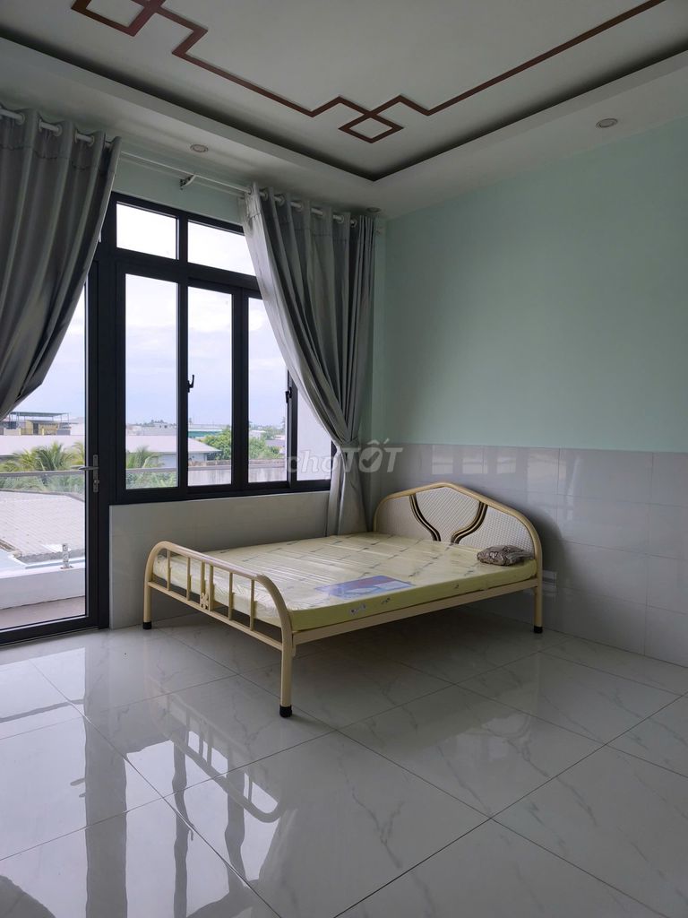Cho thuê phòng trong nhà nguyên căn Hoàng Quốc Việt - đầy đủ nội thất
