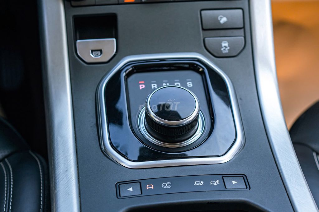 Range Rover Evoque  Sản xuất 2017. Mua bán Ô tô tại Quận Cầu Giấy Hà Nội được đăng bởi Quân Q Auto hình 7