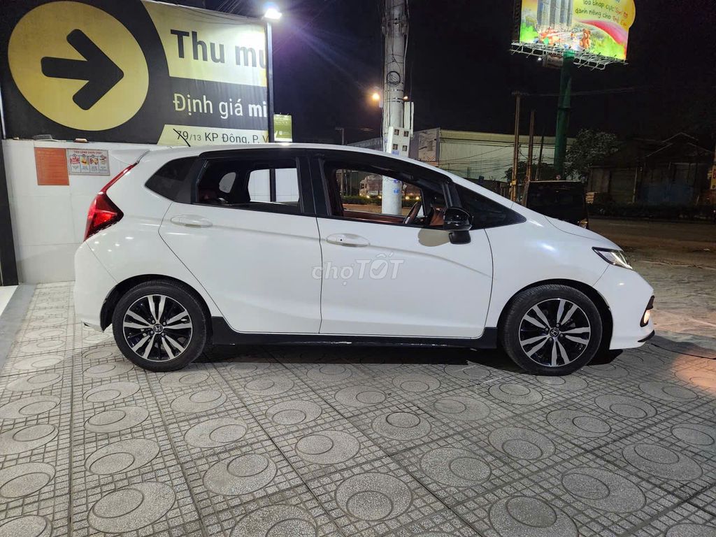 Honda Jazz 2018 RS đi ít mới 38 ngàn bao check. Mua bán Ô tô tại Thành phố Thủ Đức Tp Hồ Chí Minh được đăng bởi Thái Phạm hình 4